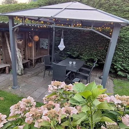 De Roos, Near The Beach, With Private Garden * 't Zand