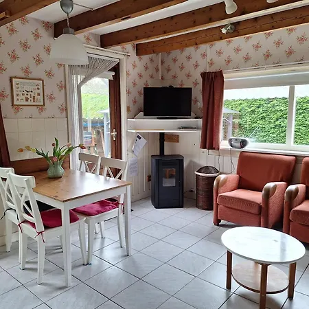 De Roos, Near The Beach, With Private Garden * 't Zand